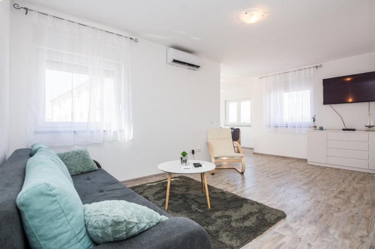 Apartments Krpan Vir Zewnętrze zdjęcie