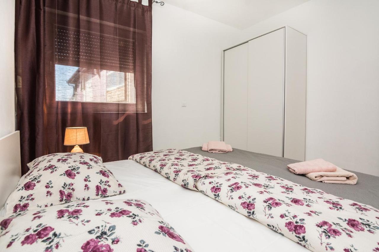 Apartments Krpan Vir Zewnętrze zdjęcie